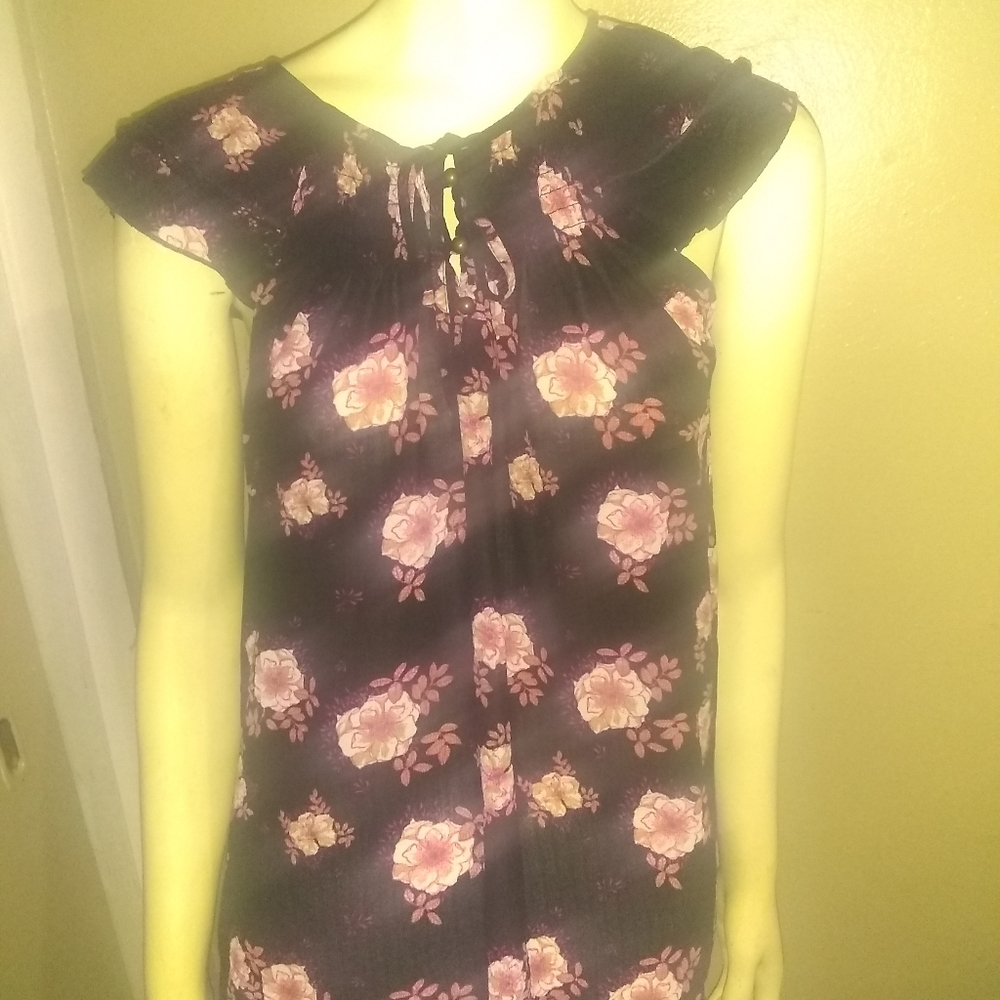 Floral Rayon Size M Top